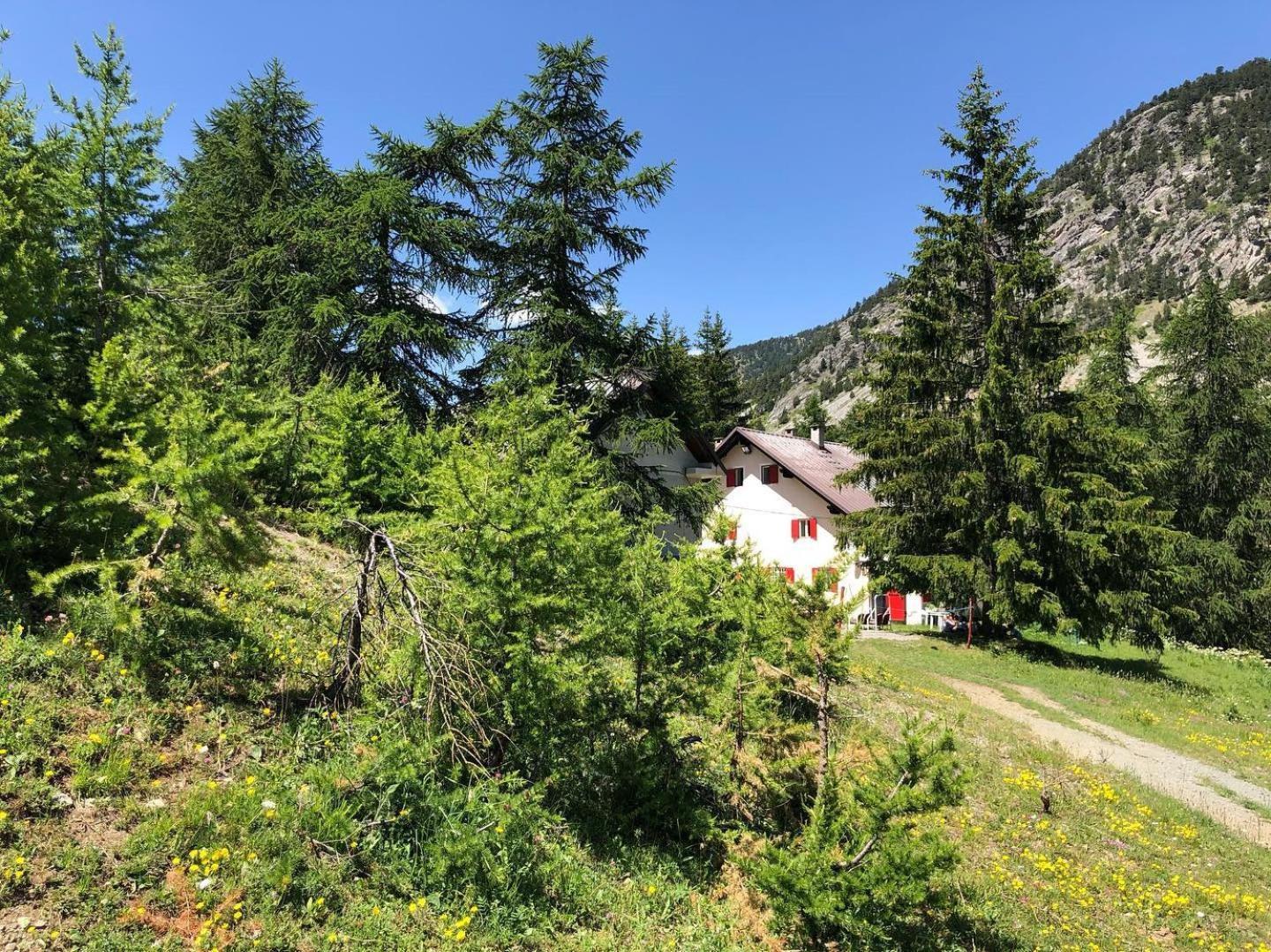 Rifugio La Capanna Auberge de jeunesse *